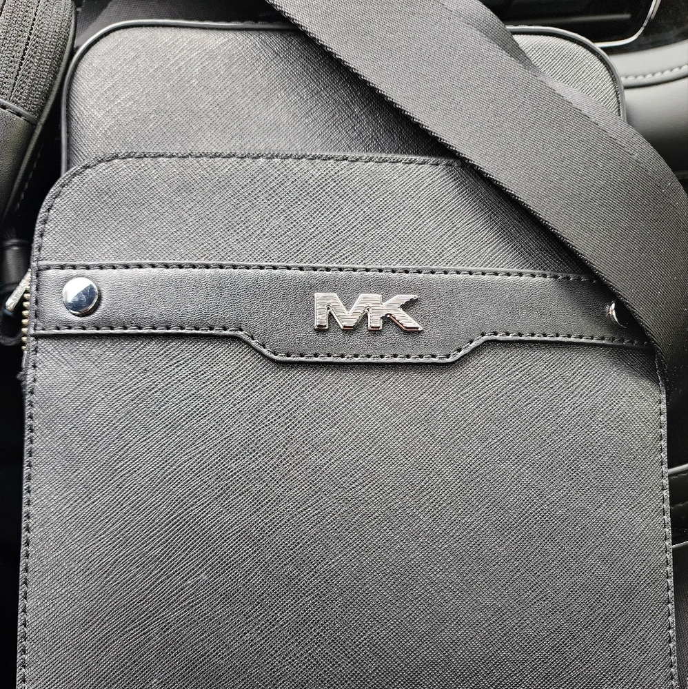 Michael Kors Black Men's/unisex Bag